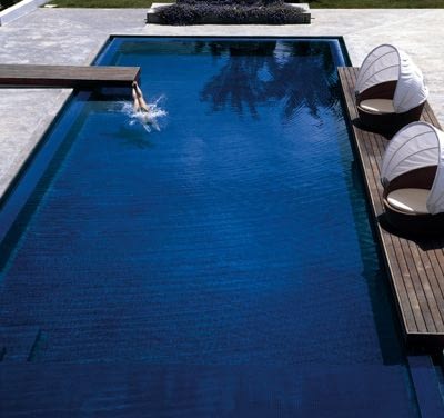 Color para piscina negro o azul oscuro